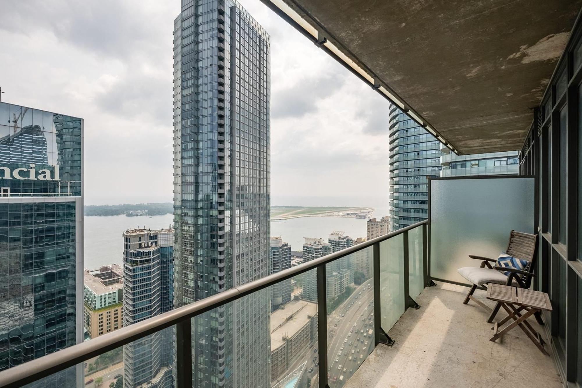 1Br Luxury Condo - Downtown Toronto Exteriör bild